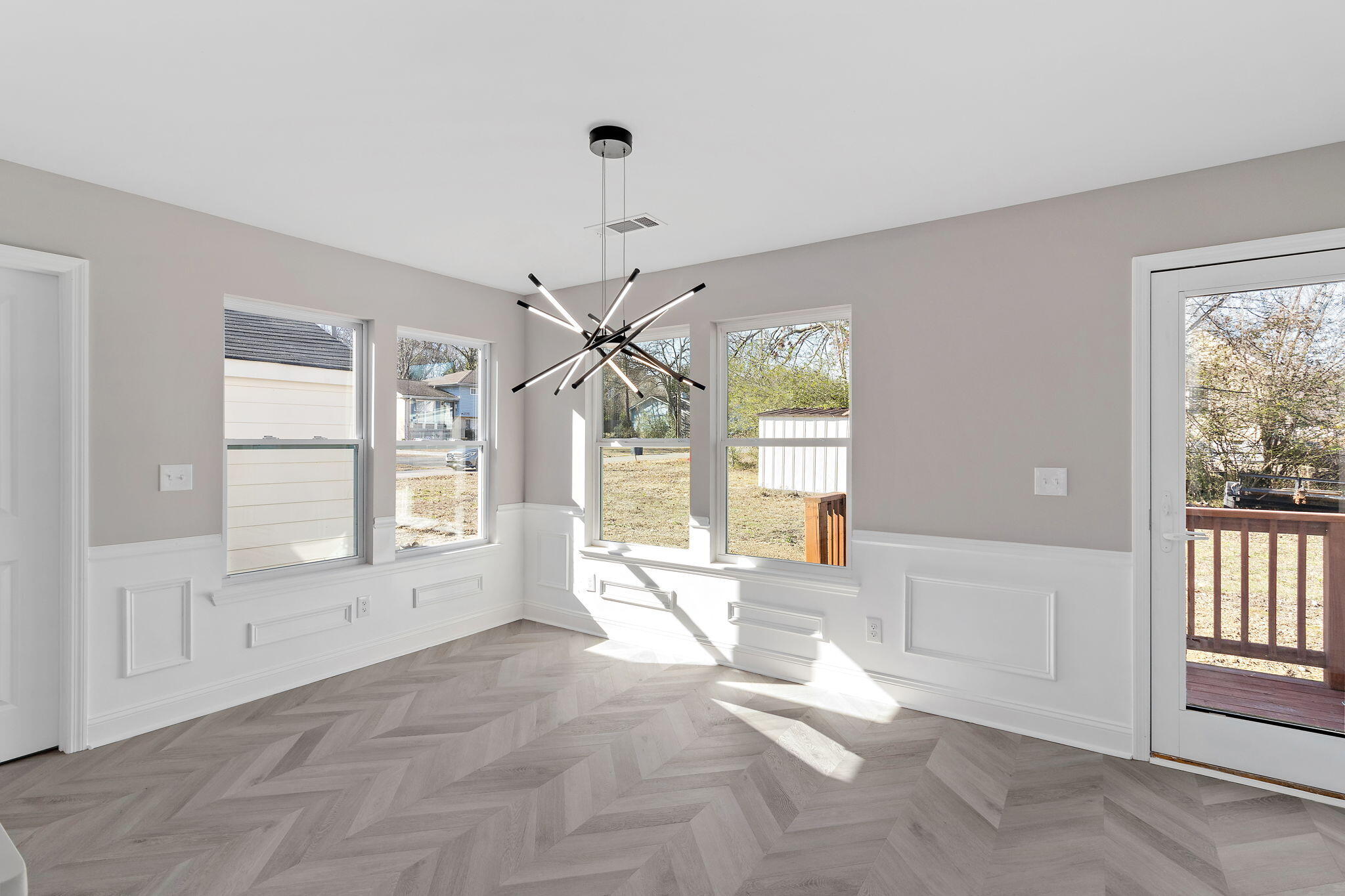 1437 Greens Lake Road Chattanooga, TN 37412 - Photo 22 of 45 Dining Room