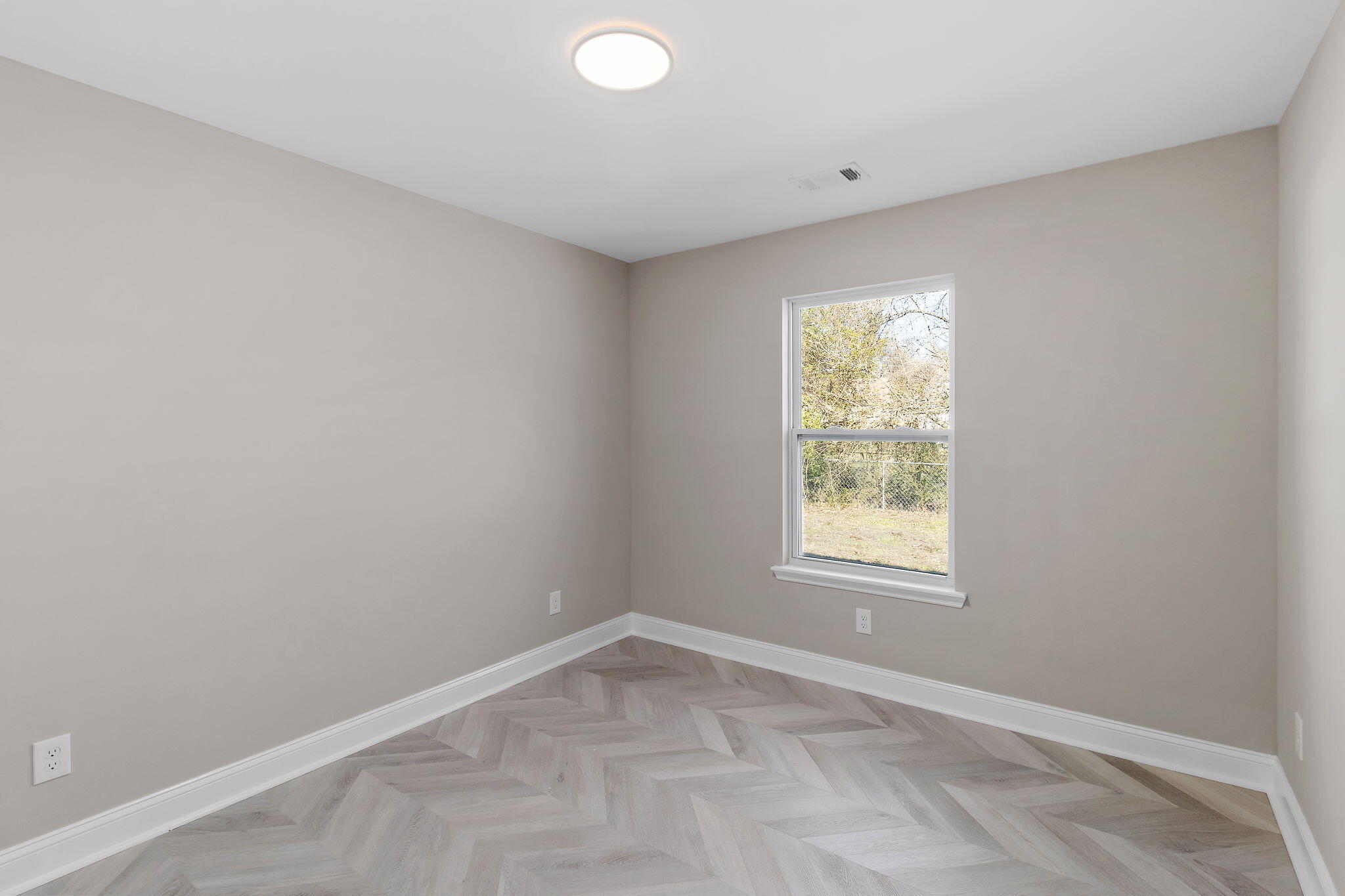 1437 Greens Lake Road Chattanooga, TN 37412 - Photo 37 of 45 additional bedroom 2