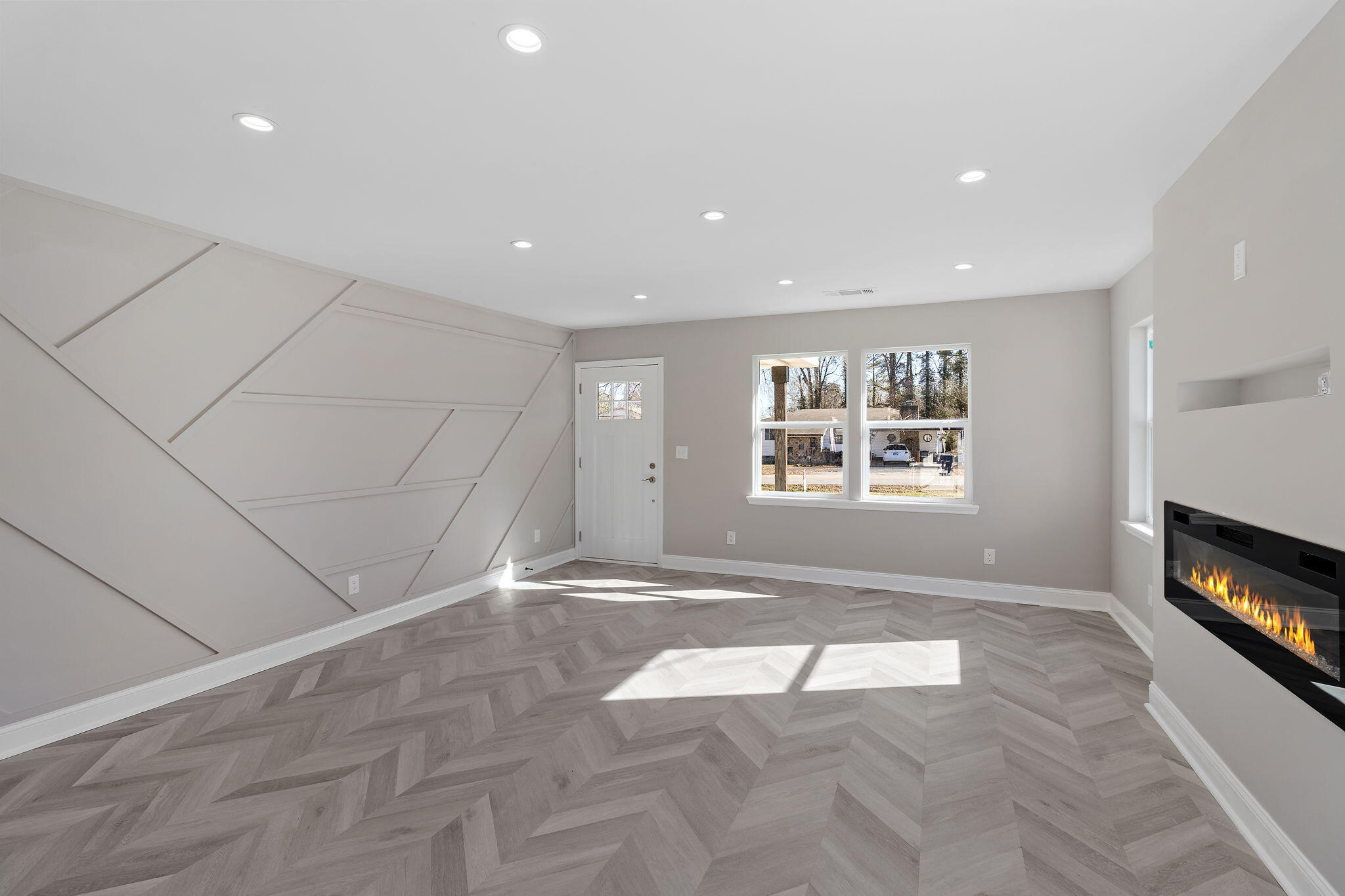 1437 Greens Lake Road Chattanooga, TN 37412 - Photo 9 of 45 Gorgeous floor pattern