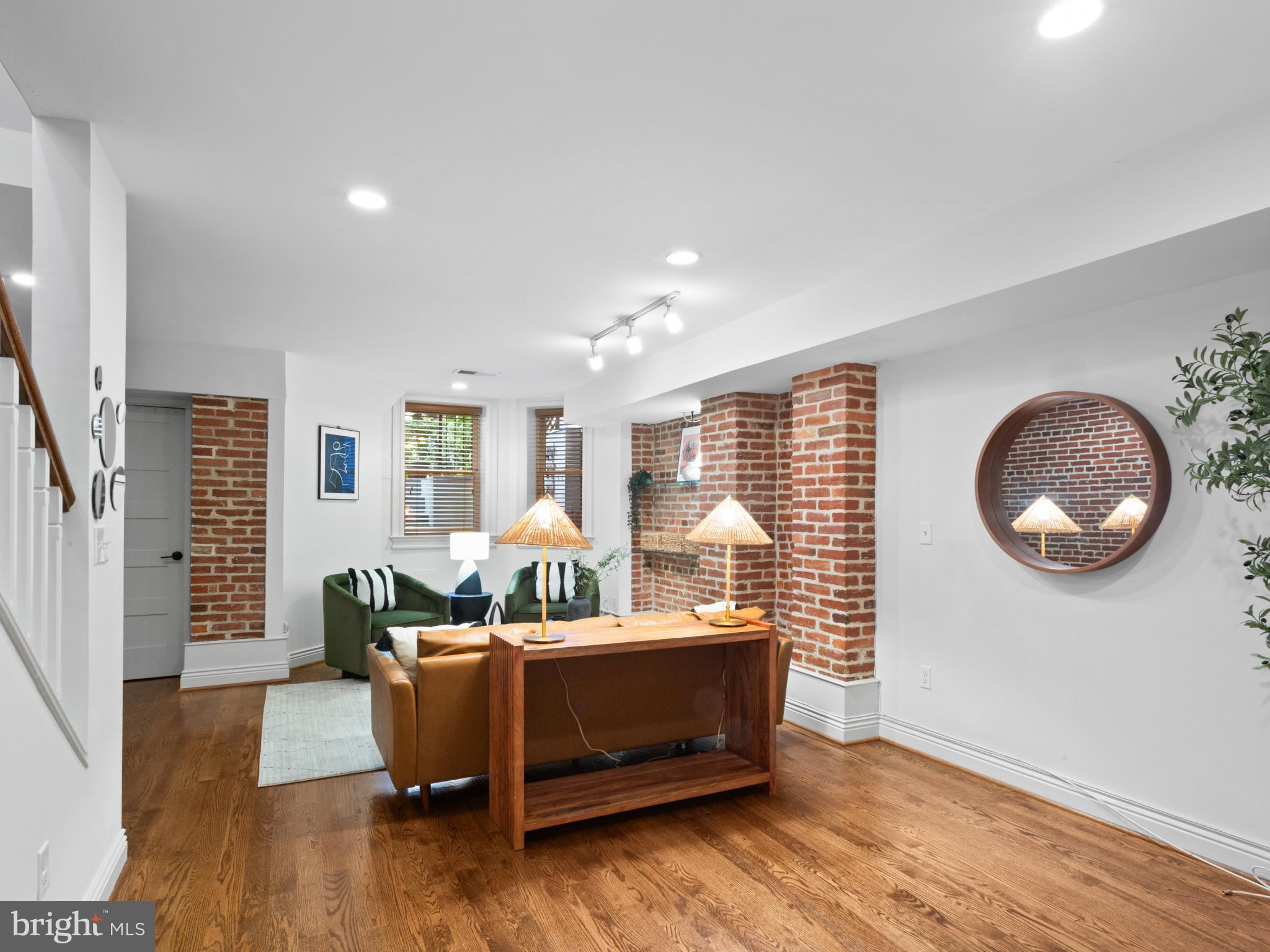1128 Columbia Road Northwest, Unit 1 Washington, DC 20009 - Photo 22 of 42 Gallery Image 22