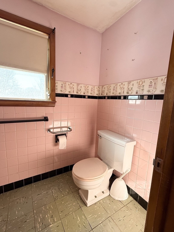 461 Sheridan Street Chicopee, MA 01020 - Photo 21 of 42