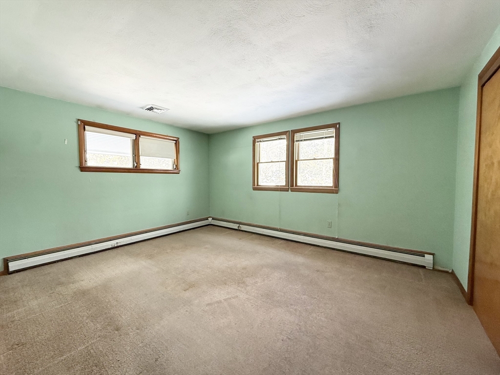 461 Sheridan Street Chicopee, MA 01020 - Photo 25 of 42