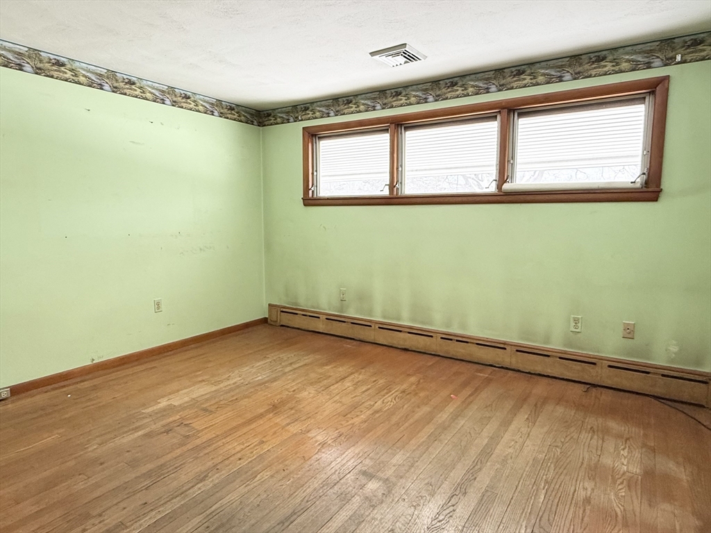 461 Sheridan Street Chicopee, MA 01020 - Photo 26 of 42