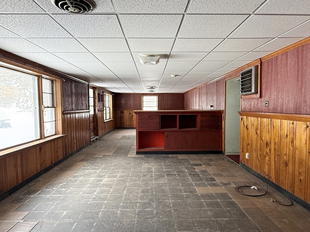 461 Sheridan Street Chicopee, MA 01020 - Photo 30 of 42