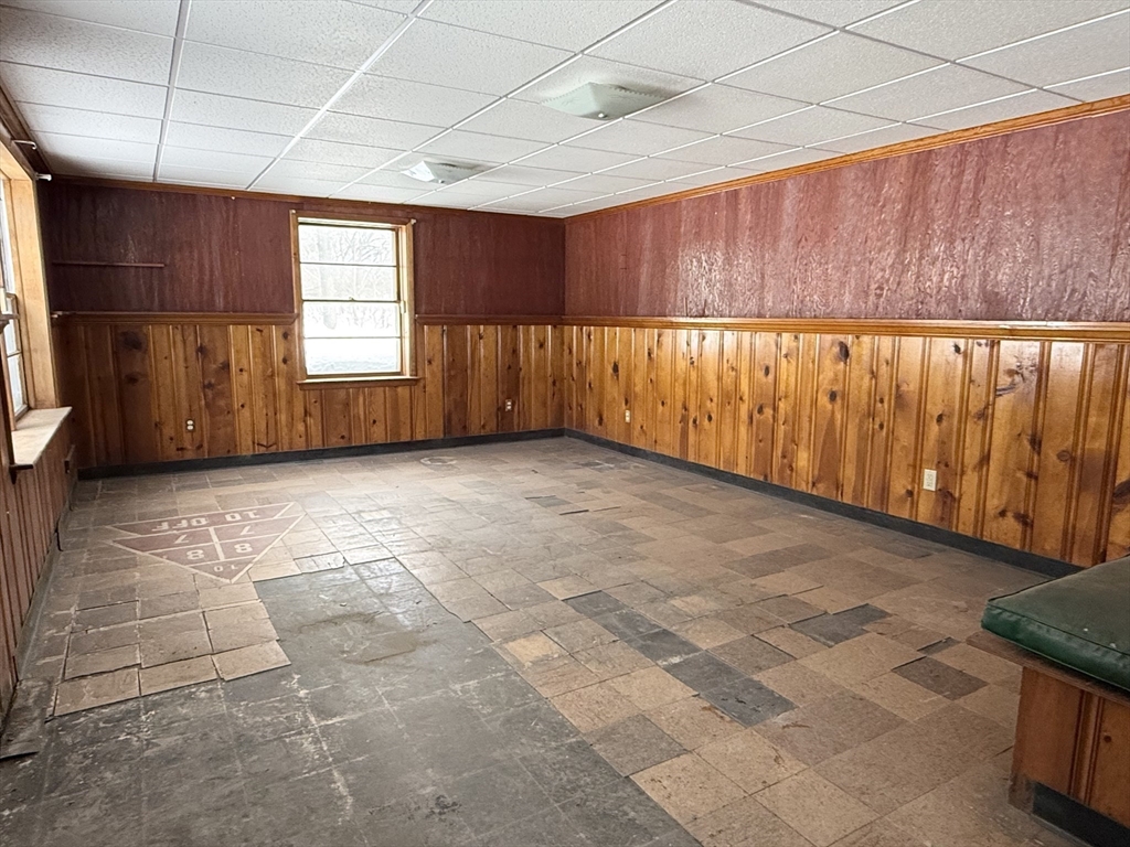 461 Sheridan Street Chicopee, MA 01020 - Photo 31 of 42