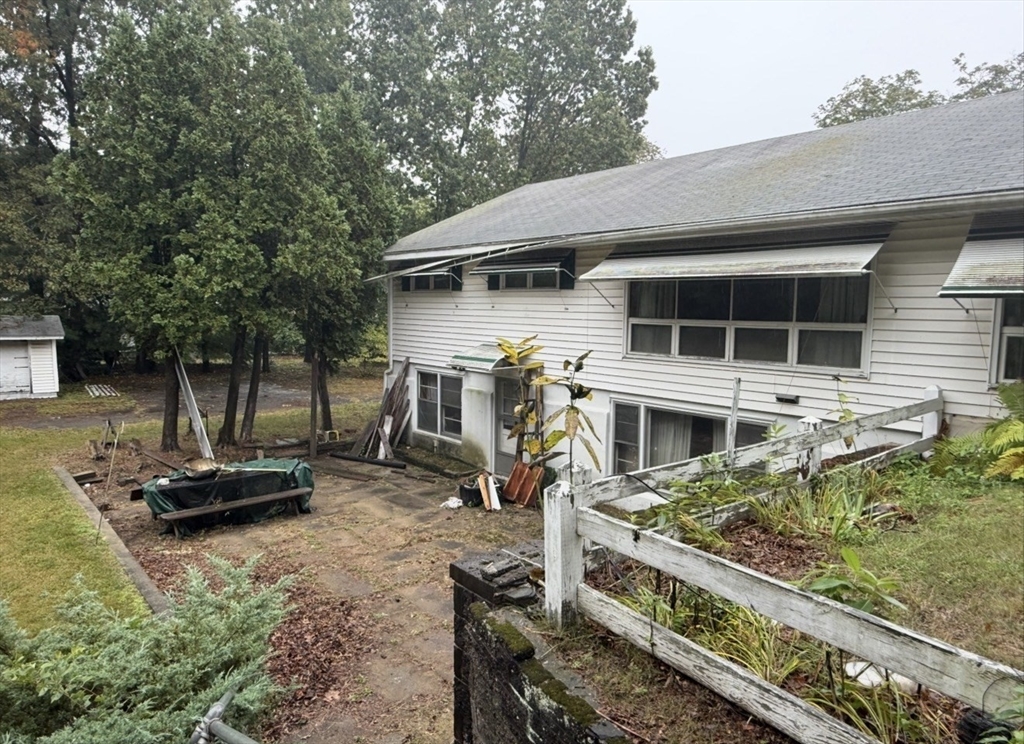 461 Sheridan Street Chicopee, MA 01020 - Photo 6 of 42