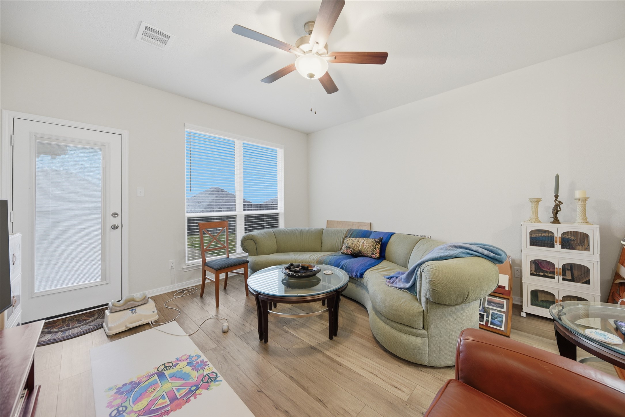 1443 Lk Rdg Drive Brenham, TX 77833 - Photo 7 of 17 a living room with furniture and a window
