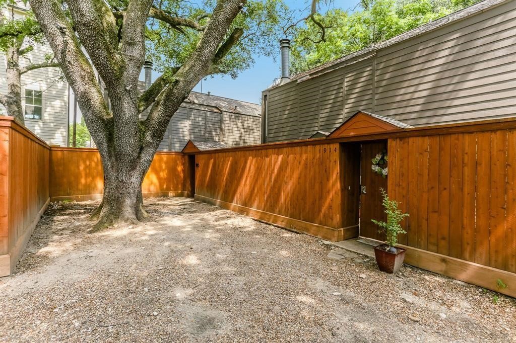 1918 Branard Street Houston, TX 77098 - Photo 4 of 23