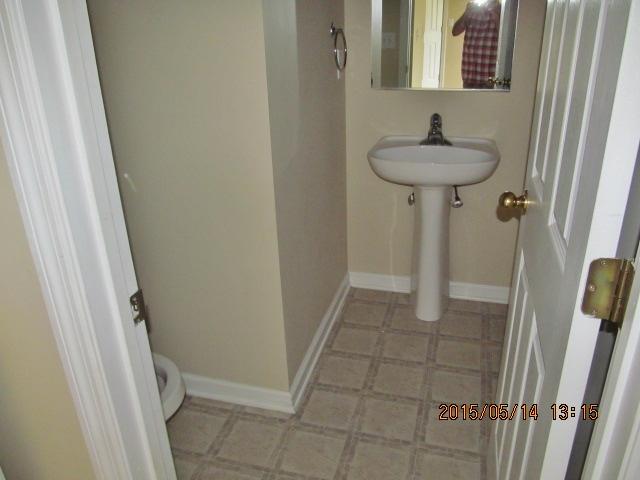 106 Tyron Road Summerville, SC 29483 - Photo 10 of 19 half bath