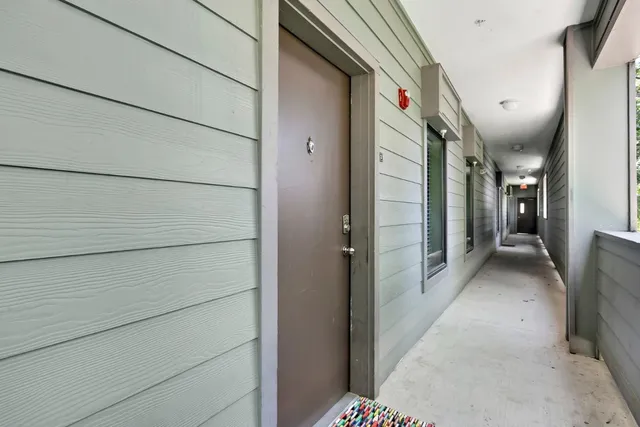 $3,995 | 304 East 30th Street, Unit 3, Austin, TX 78705
