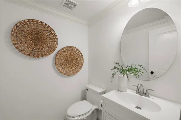 $1,065,000 | 11 Via Almeria, San Clemente, CA 92673