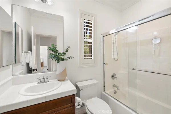 $1,065,000 | 11 Via Almeria, San Clemente, CA 92673