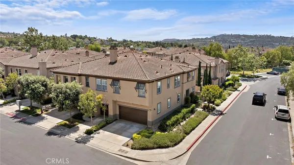 $1,065,000 | 11 Via Almeria, San Clemente, CA 92673