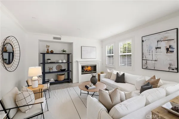 $1,065,000 | 11 Via Almeria, San Clemente, CA 92673