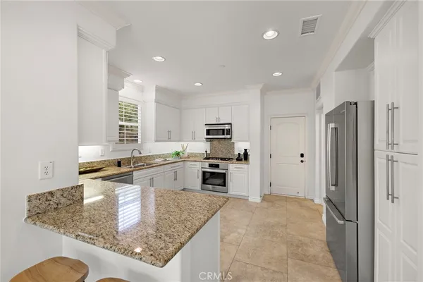 $1,065,000 | 11 Via Almeria, San Clemente, CA 92673