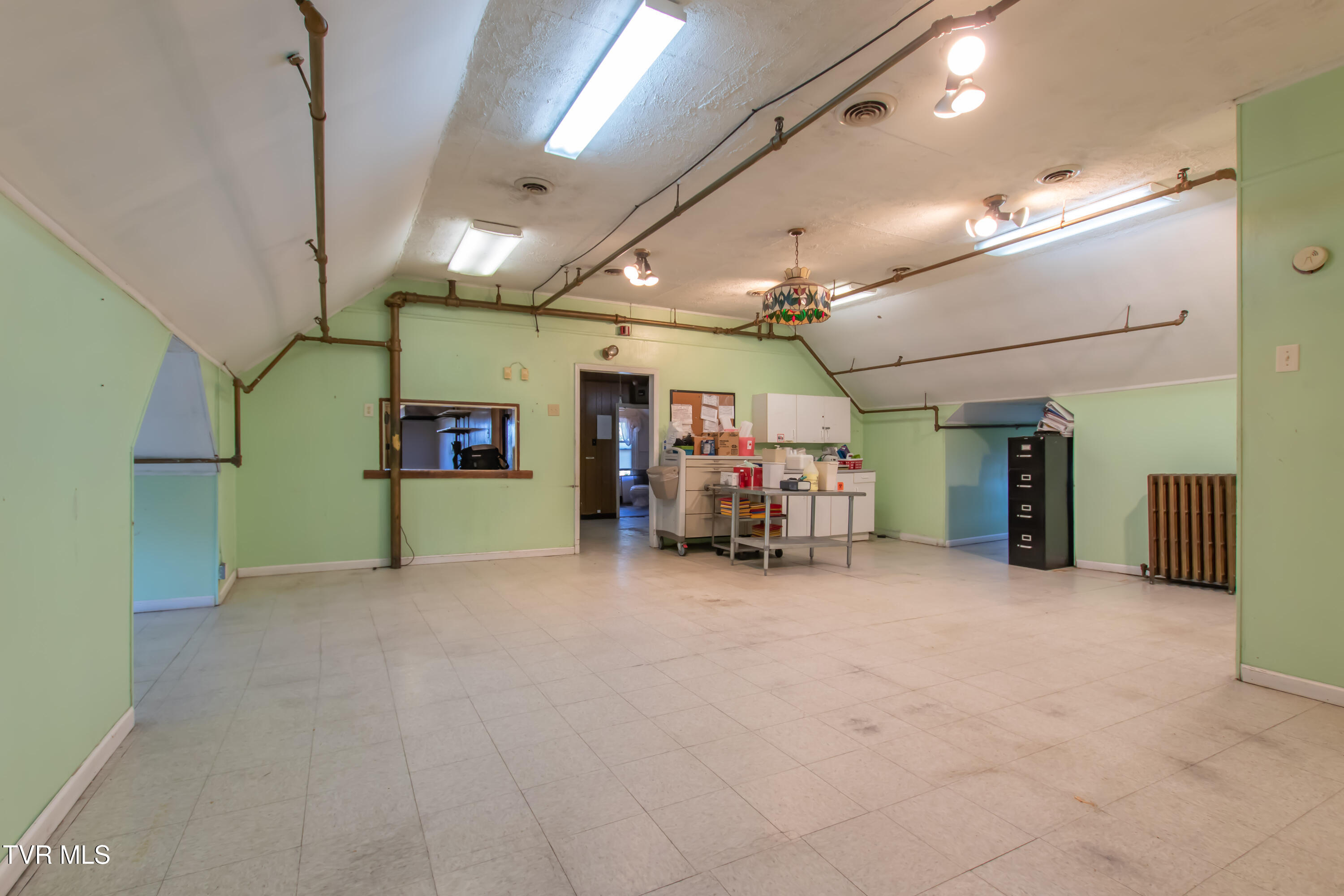 200 Solar Street Bristol, VA 24201 - Photo 26 of 86 Shelby Manor-25