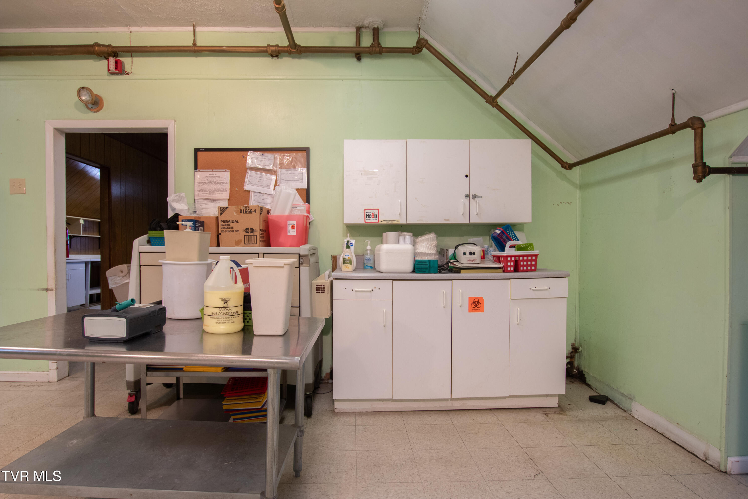 200 Solar Street Bristol, VA 24201 - Photo 27 of 86 Shelby Manor-26