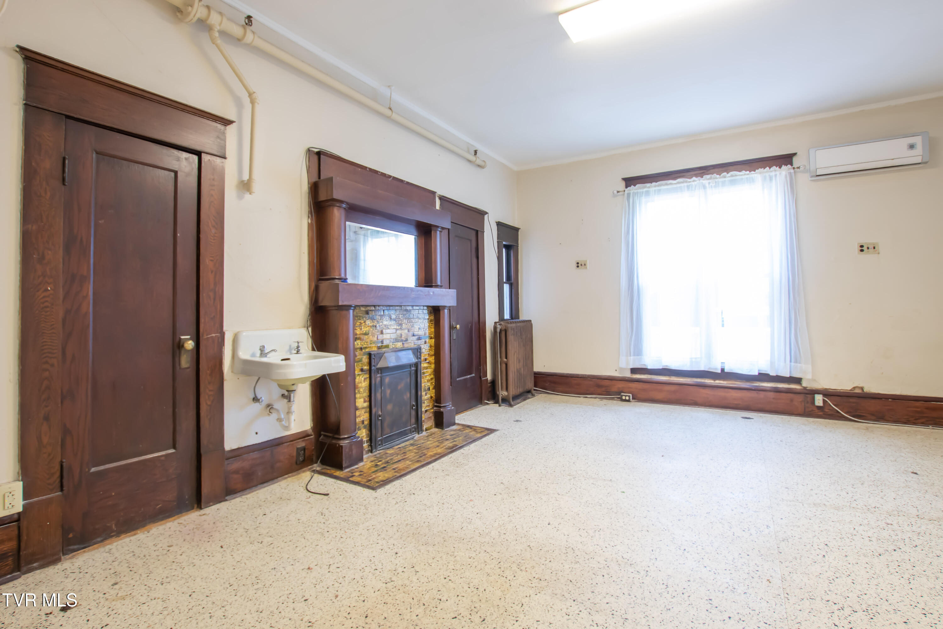 200 Solar Street Bristol, VA 24201 - Photo 41 of 86 Shelby Manor-40