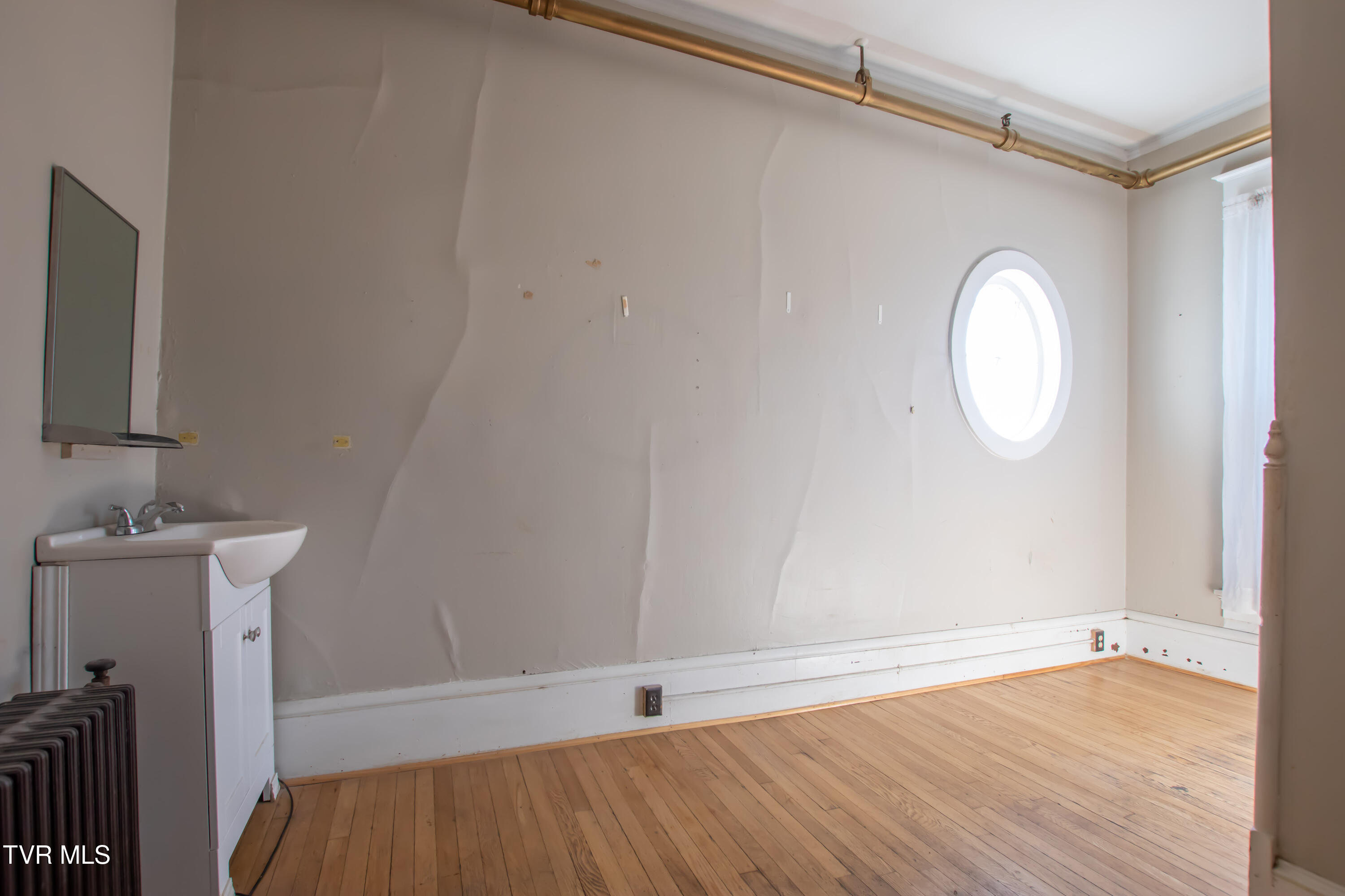 200 Solar Street Bristol, VA 24201 - Photo 47 of 86 Shelby Manor-46