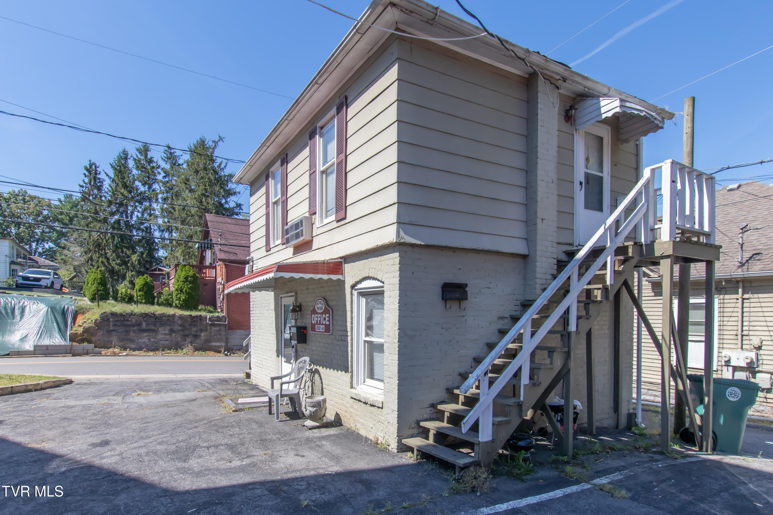 200 Solar Street Bristol, VA 24201 - Photo 66 of 86 Shelby Manor-15