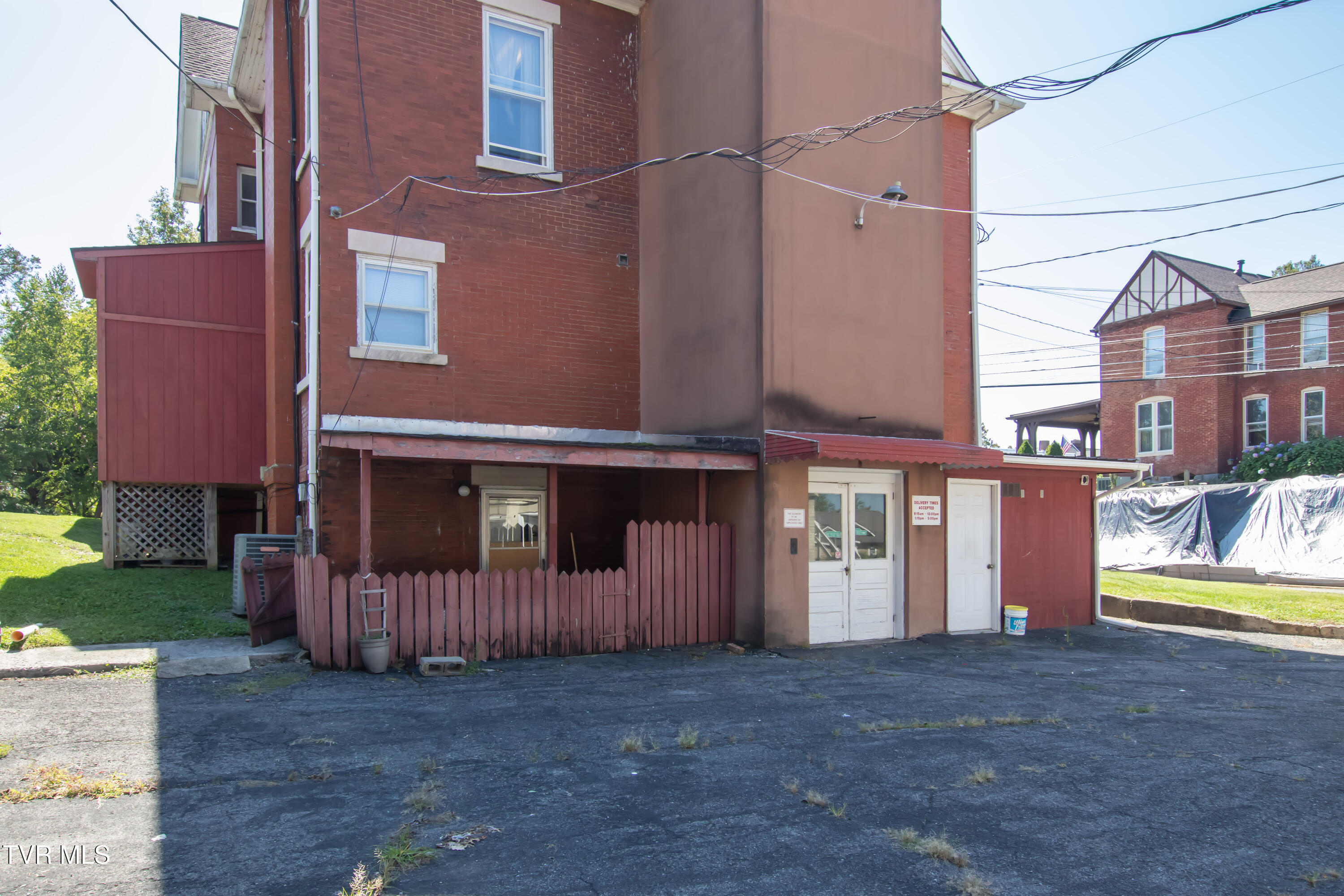 200 Solar Street Bristol, VA 24201 - Photo 70 of 86 Shelby Manor-16