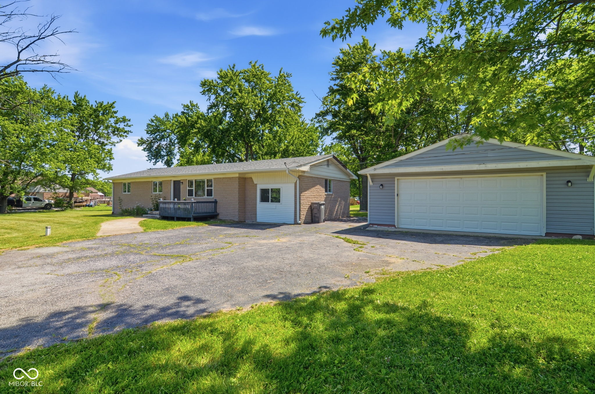 8439 Trotter Road Camby, IN 46113 - Photo 2 of 24