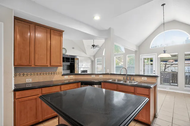 $325,000 | 3314 Crimson Maple Court, Houston, TX 77345