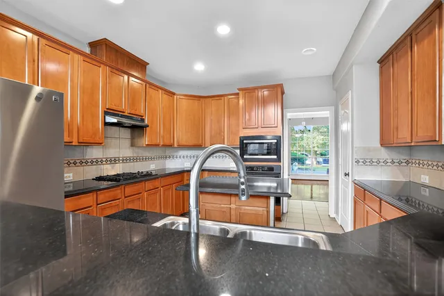 $325,000 | 3314 Crimson Maple Court, Houston, TX 77345