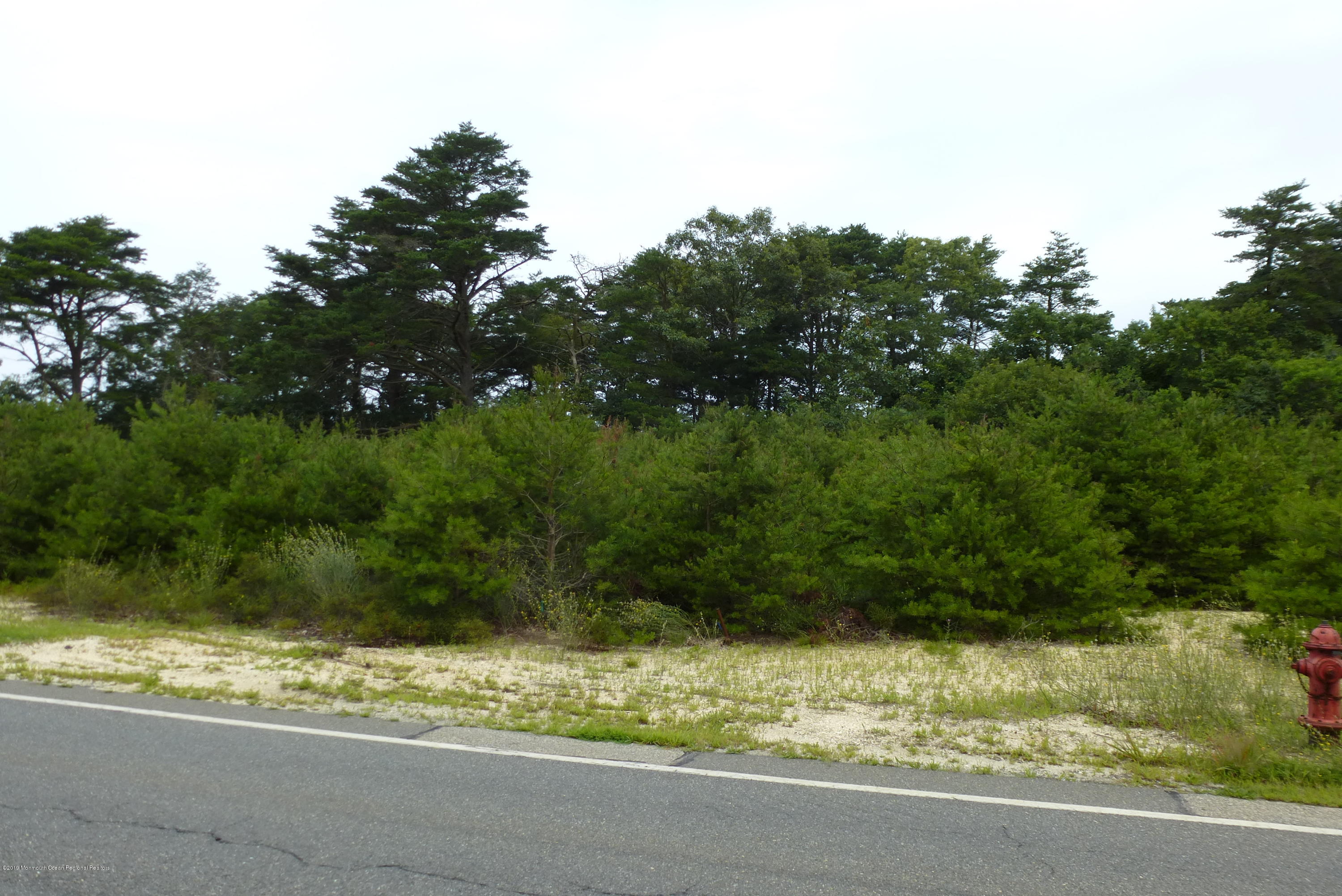 1304-1306 Radio Road Little Egg Harbor, NJ 08087 - Photo 4 of 6 P1160999