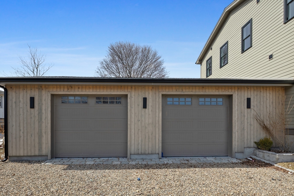 51 Fox Hill Road Nahant, MA 01908 - Photo 5 of 36 a front view of a house