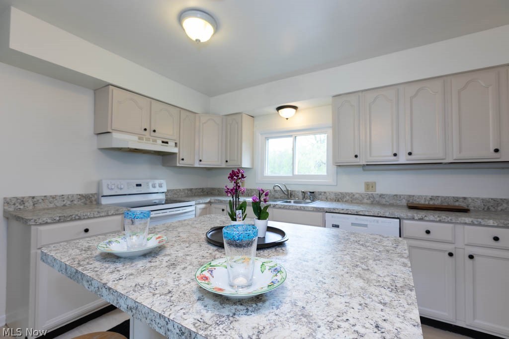 13047 Forest Road Burton, OH 44021 - Photo 15 of 47
