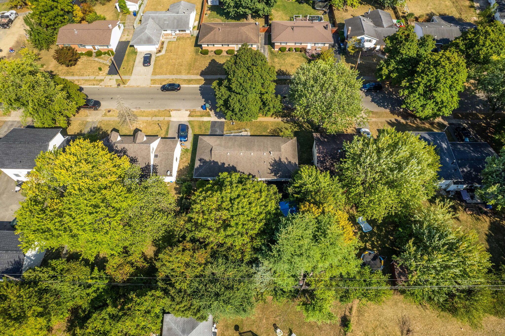 2815 Maywood Road Columbus, OH 43232 - Photo 38 of 45 42-web-or-mls-DJI_0049