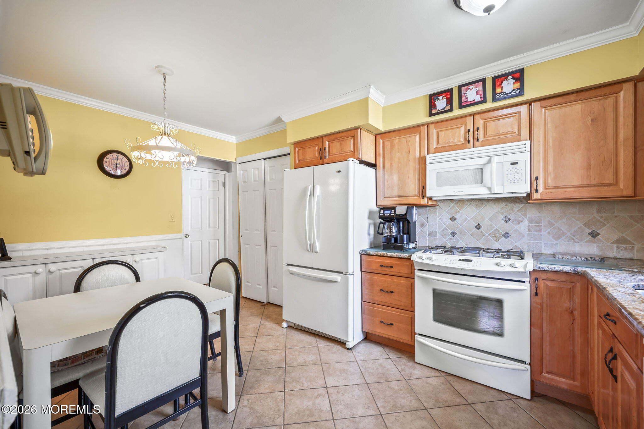 29 Millay Road Morganville, NJ 07751 - Photo 10 of 39 20-web-or-mls-LPM_7397