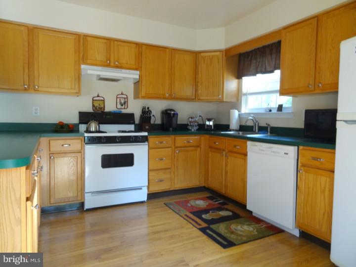 234 Peppermill Road West Berlin, NJ 08091 - Photo 4 of 25 Kitchen