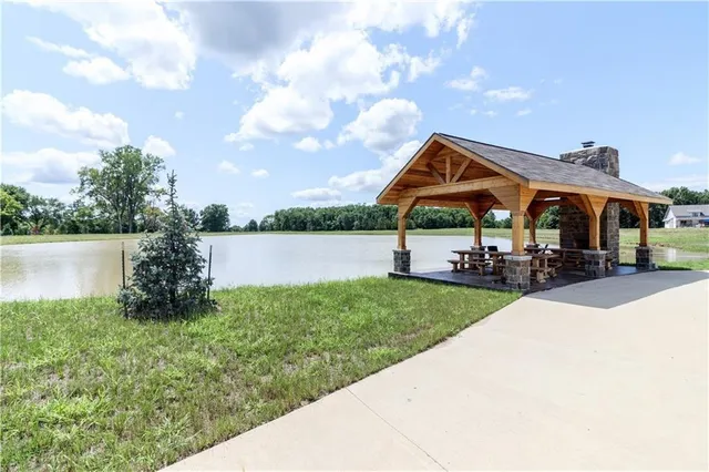 $120,000 | 8 Southwest 160th Road, Warrensburg, MO 64093