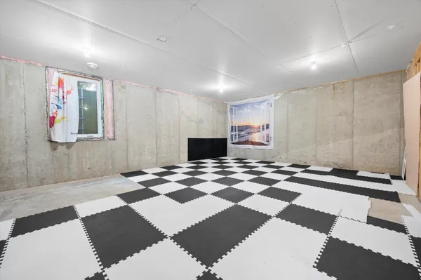 $404,900 | 11540 81st Place North, Maple Grove, MN 55369