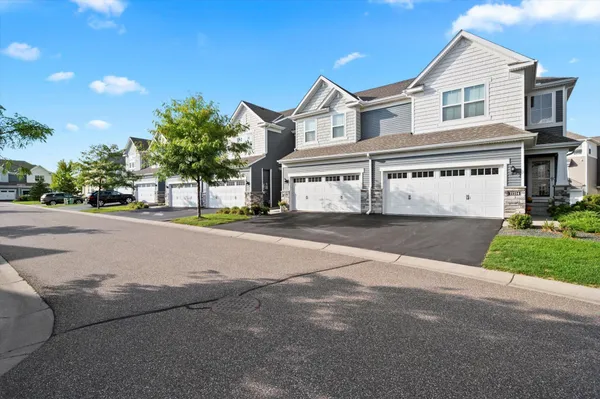 $404,900 | 11540 81st Place North, Maple Grove, MN 55369