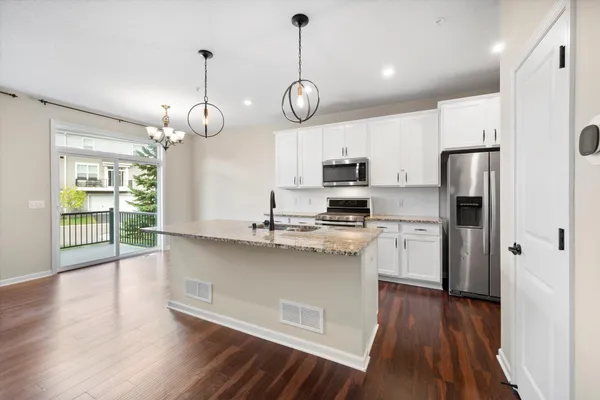 $404,900 | 11540 81st Place North, Maple Grove, MN 55369