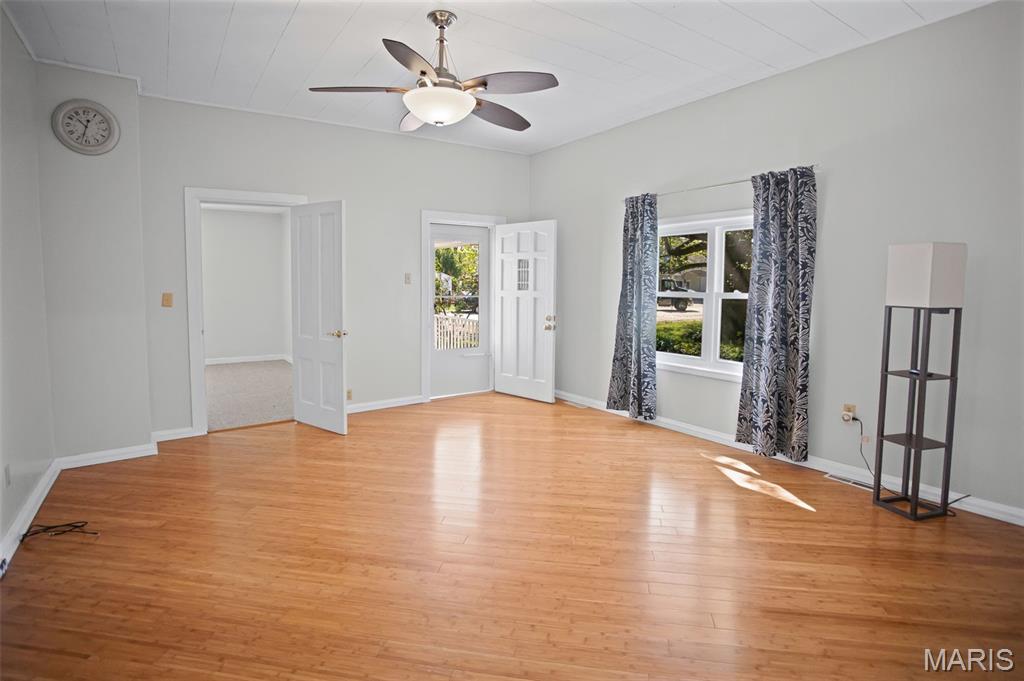 122 Jefferson Street Medora, IL 62063 - Photo 8 of 61