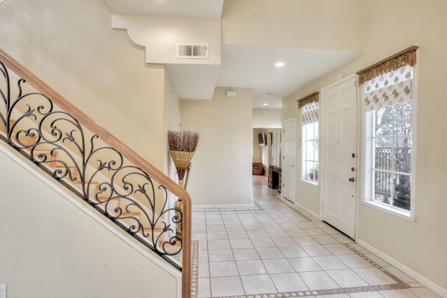 802 Corriente Point Drive Redwood Shores, CA 94065 - Photo 3 of 28