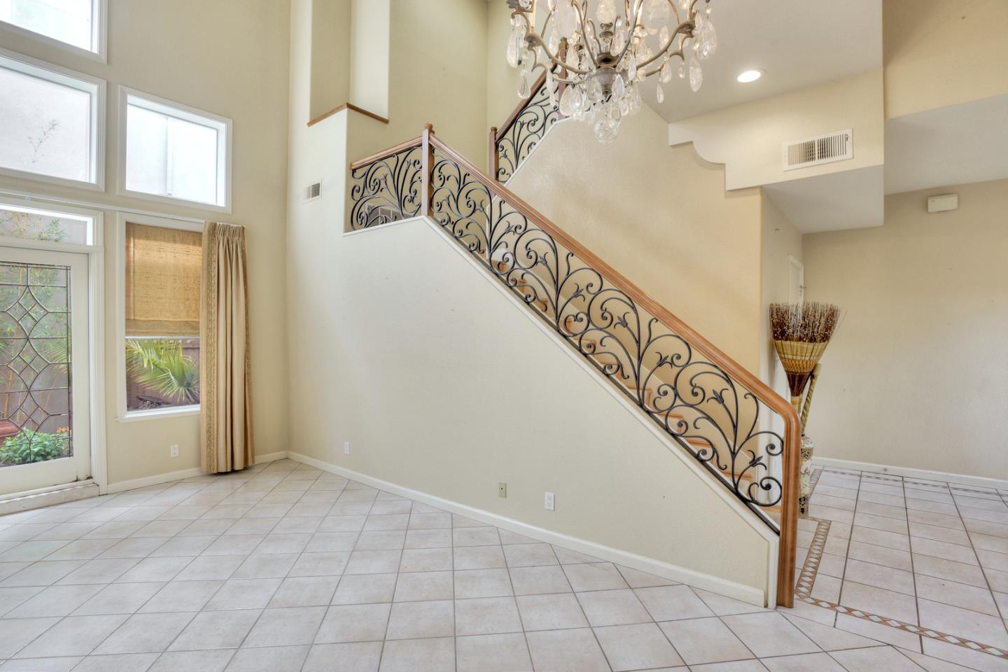 802 Corriente Point Drive Redwood Shores, CA 94065 - Photo 4 of 28