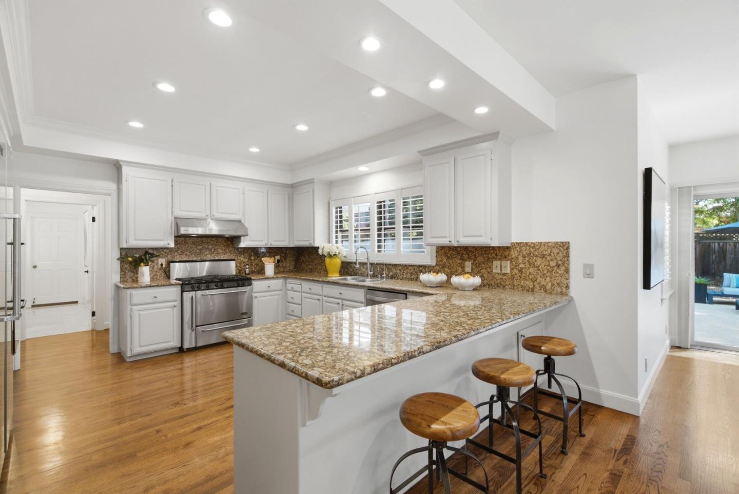 306 Walsh Road Atherton, CA 94027 - Photo 21 of 74
