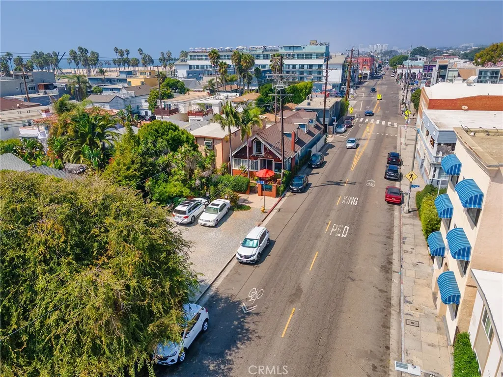 1909 Pacific Venice, CA 90291 - Photo 18 of 18 an aerial view of multiple house
