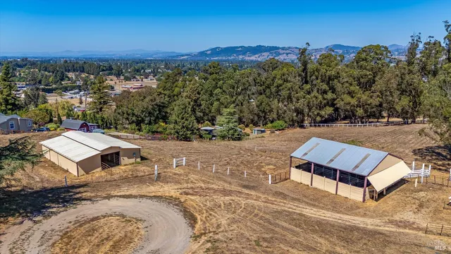 $2,995,000 | 411 Highland Avenue, Penngrove, CA 94951