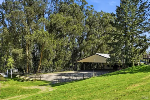 $2,995,000 | 411 Highland Avenue, Penngrove, CA 94951