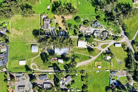 $2,995,000 | 411 Highland Avenue, Penngrove, CA 94951