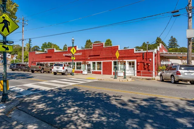 $2,995,000 | 411 Highland Avenue, Penngrove, CA 94951