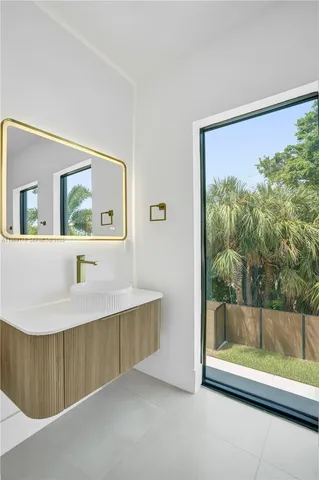 $2,249,000 | 1825 Northeast 26th Avenue, Fort Lauderdale, FL 33305