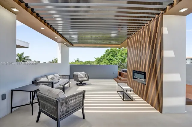 $2,249,000 | 1825 Northeast 26th Avenue, Fort Lauderdale, FL 33305