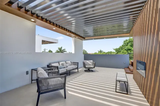 $2,249,000 | 1825 Northeast 26th Avenue, Fort Lauderdale, FL 33305